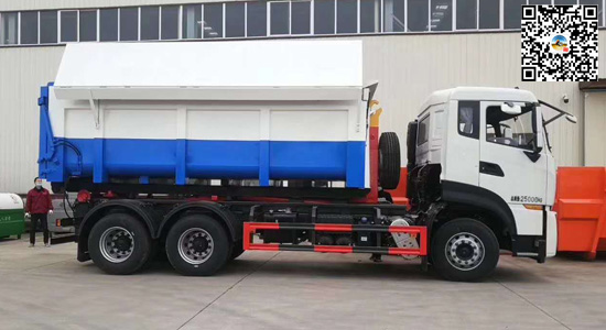 國六排放天龍勾臂式垃圾車