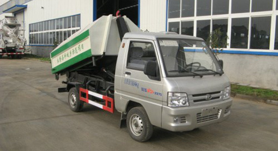 福田勾臂式垃圾車(chē)☆馭菱
