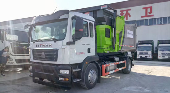 汕德勾臂垃圾車-18噸