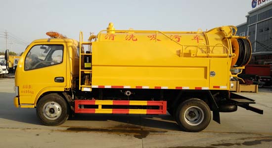 多利卡清洗吸污車(chē)☆工程黃