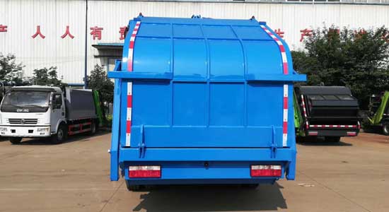 多利卡16噸級(jí)壓縮式垃圾車