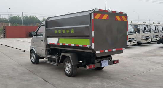 長安自裝卸（掛桶）式垃圾車