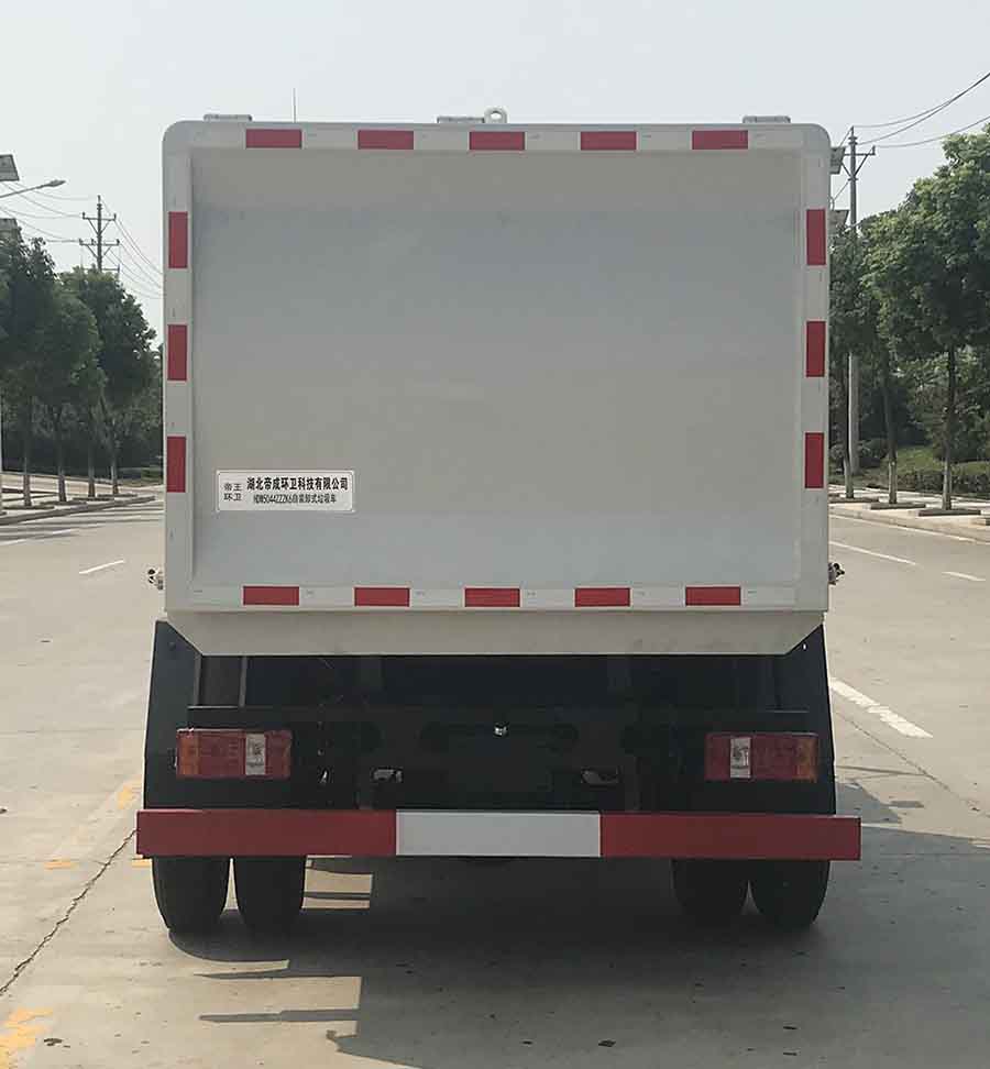 凱馬后掛桶式垃圾車（高位自卸）