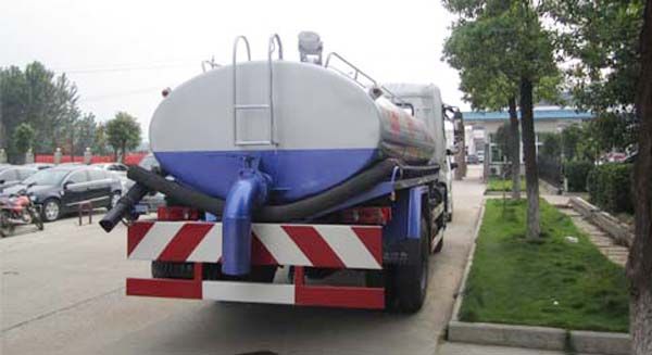 東風(fēng)吸糞車☆天錦