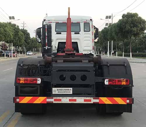 豪沃25噸勾臂式垃圾車